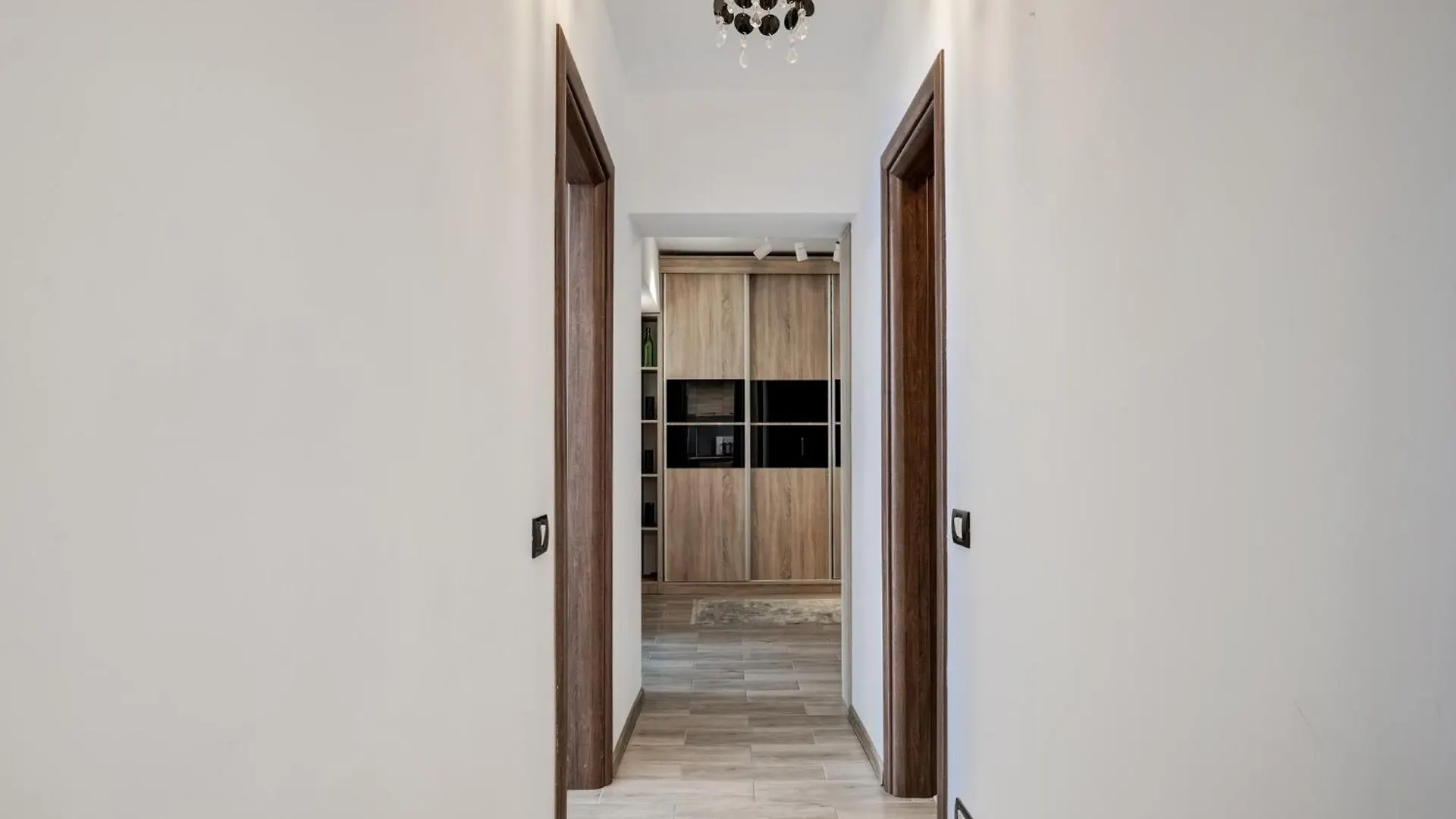 Chanttal Luxury - Fountain 布加勒斯特